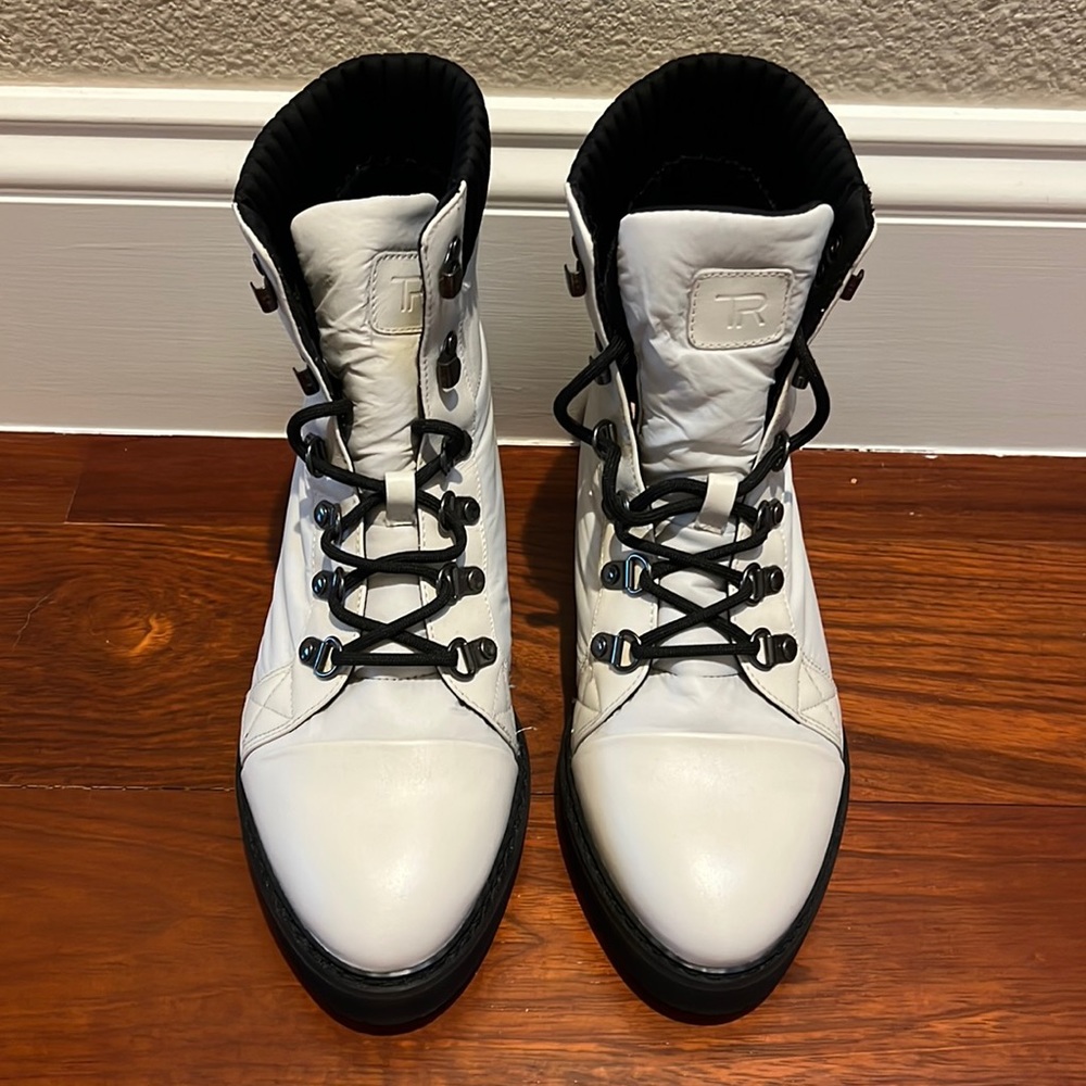 Taryn Rose ankle boots. Size 7